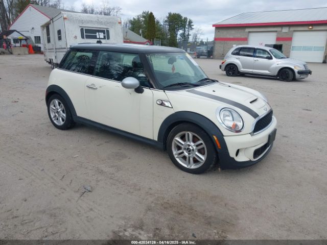 2011 MINI COOPER S WMWSV3C58BTY22854 Photo 0