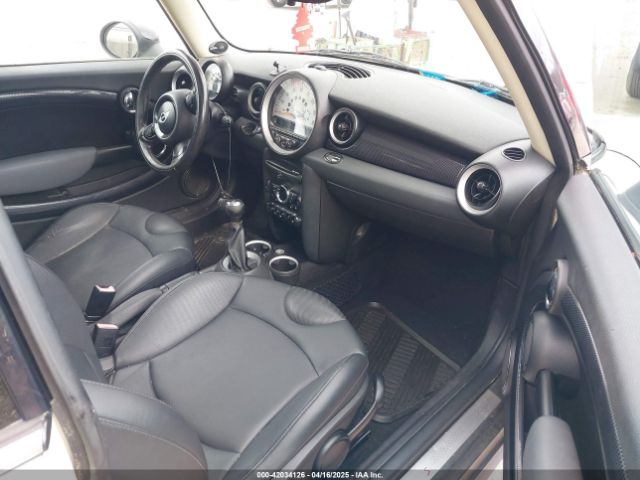2011 MINI COOPER S WMWSV3C58BTY22854 Photo 4