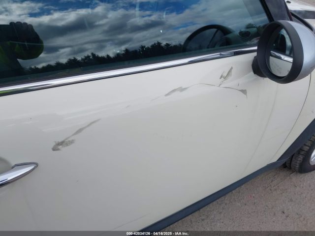 2011 MINI COOPER S WMWSV3C58BTY22854 Photo 5