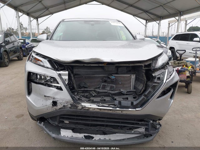 JN8BT3BA6PW417500 Nissan Rogue Sv Fwd