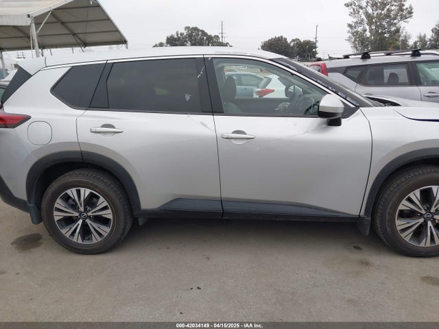 JN8BT3BA6PW417500 Nissan Rogue Sv Fwd