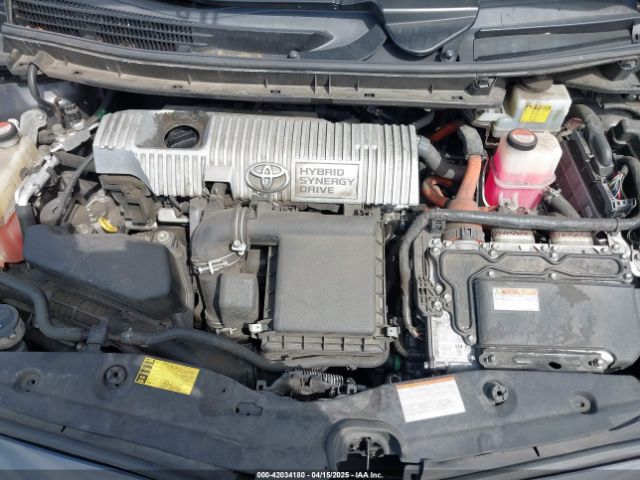 JTDKN3DU9F0453261 Toyota Prius Two