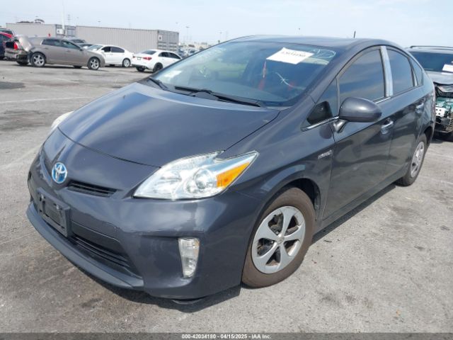 JTDKN3DU9F0453261 Toyota Prius Two