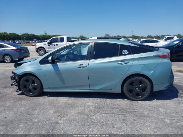 JTDKARFU0G3016597 Toyota Prius Four Touring