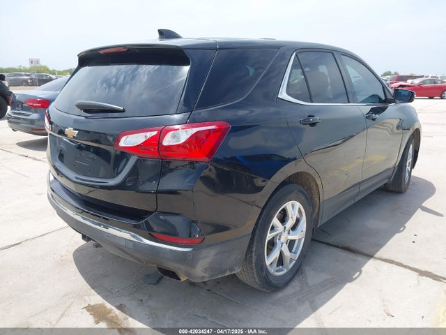 2GNAXKEXXJ6218383 Chevrolet EQUINOX LT