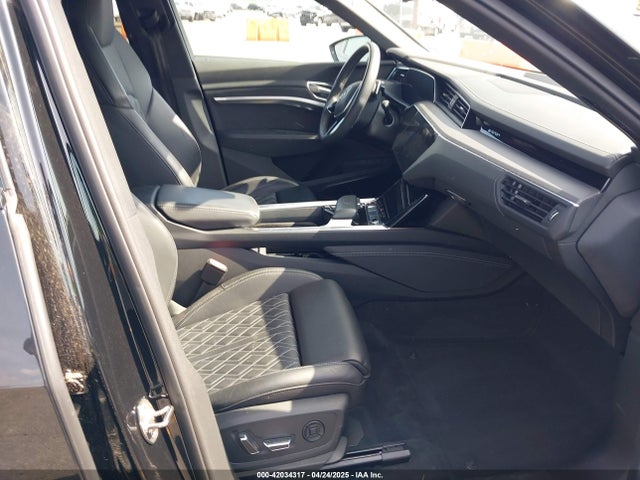 2022 AUDI E-TRON S WA1ACBGE1NB036469 Photo 4