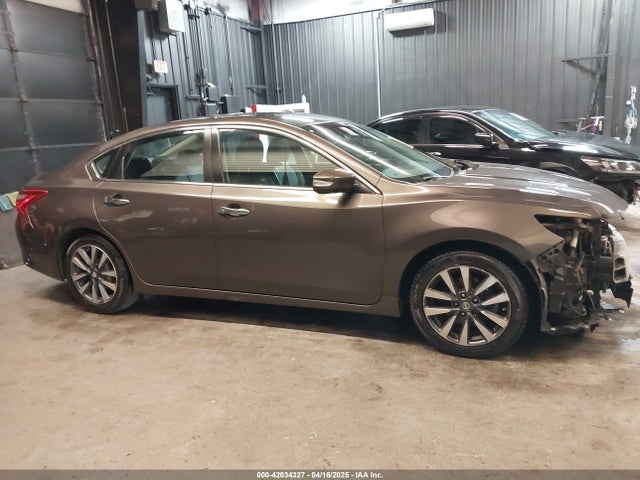 1N4AL3AP2HC187542 Nissan Altima 2.5 Sl
