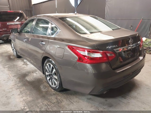 1N4AL3AP2HC187542 Nissan Altima 2.5 Sl