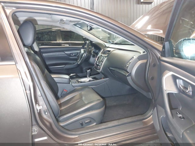 1N4AL3AP2HC187542 Nissan Altima 2.5 Sl