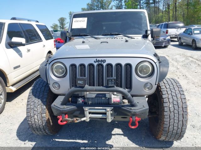 1C4BJWDG4EL292421 Jeep Wrangler Unlimited Sport