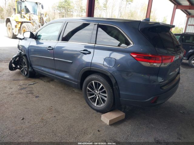 5TDJZRFH1JS850522 Toyota Highlander Xle