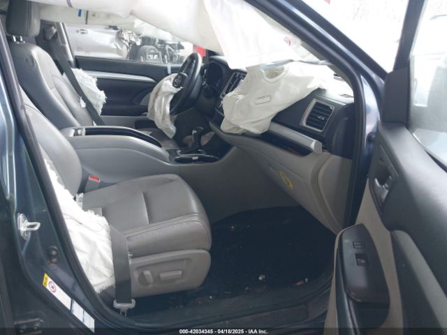 5TDJZRFH1JS850522 Toyota Highlander Xle