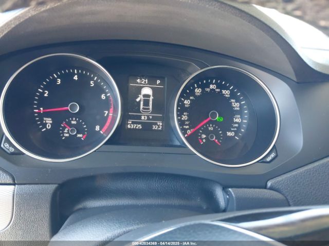 3VWDB7AJ5JM261387 Volkswagen Jetta 1.4t Se/1.4t Wolfsburg Edition