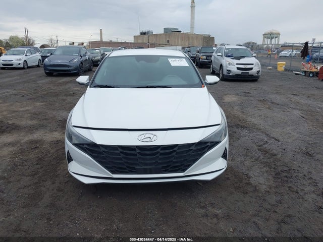 5NPLS4AG8PH097911 Hyundai ELANTRA SEL