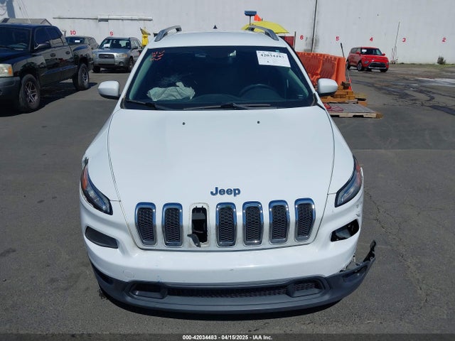 1C4PJLCB0FW616538 Jeep Cherokee Latitude