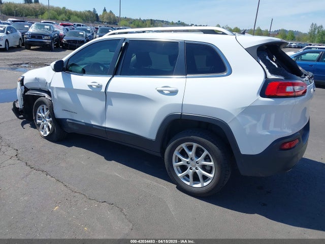 1C4PJLCB0FW616538 Jeep Cherokee Latitude