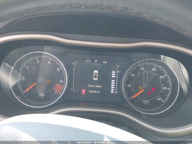 1C4PJLCB0FW616538 Jeep Cherokee Latitude
