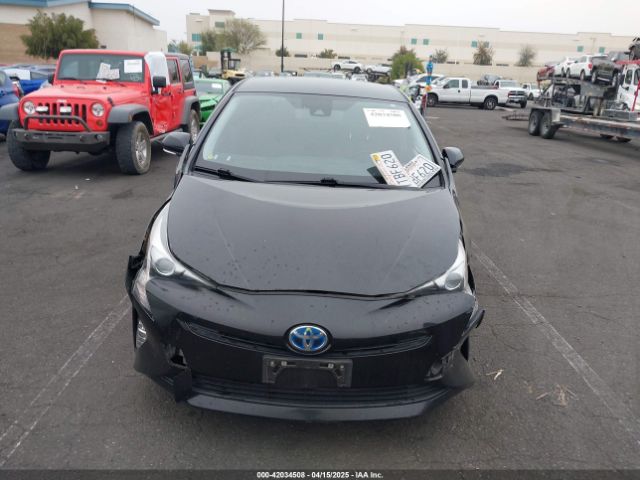JTDKARFU5G3018264 Toyota Prius Four Touring