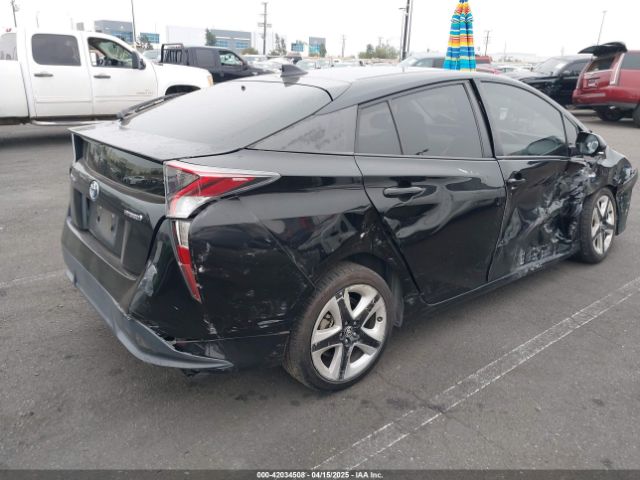 JTDKARFU5G3018264 Toyota Prius Four Touring