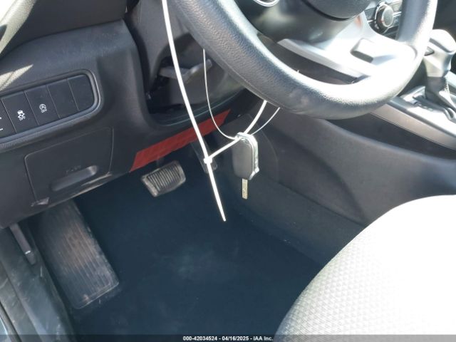 KNDJ23AU2R7917821 KIA SOUL LX