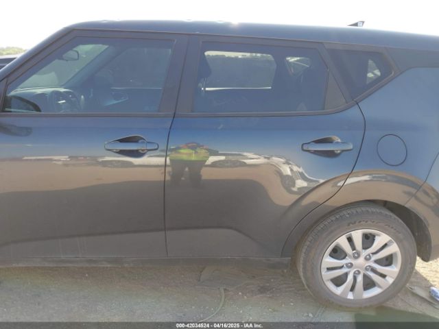 KNDJ23AU2R7917821 KIA SOUL LX