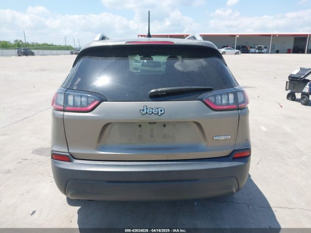 1C4PJLCB5KD327631 Jeep Cherokee Latitude Fwd