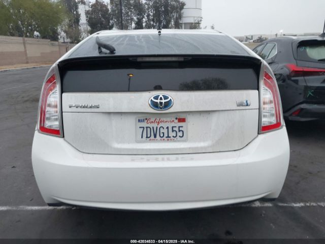 JTDKN3DU0E1759578 Toyota Prius Two