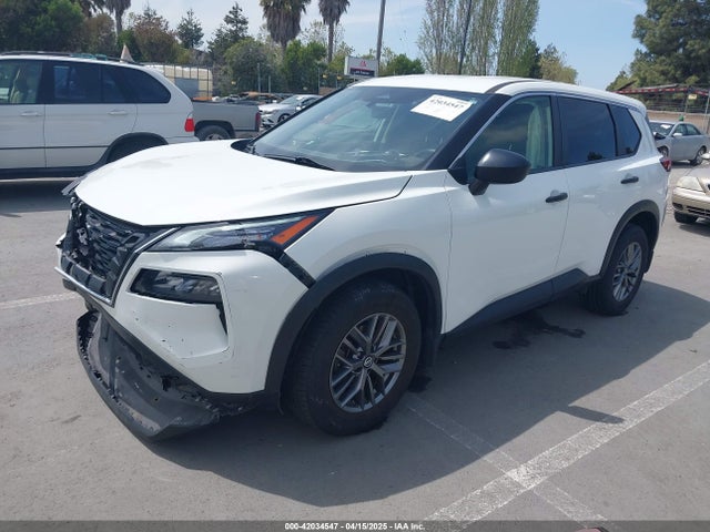 JN8AT3AA0MW011687 Nissan Rogue S Fwd