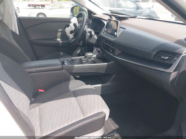 JN8AT3AA0MW011687 Nissan Rogue S Fwd