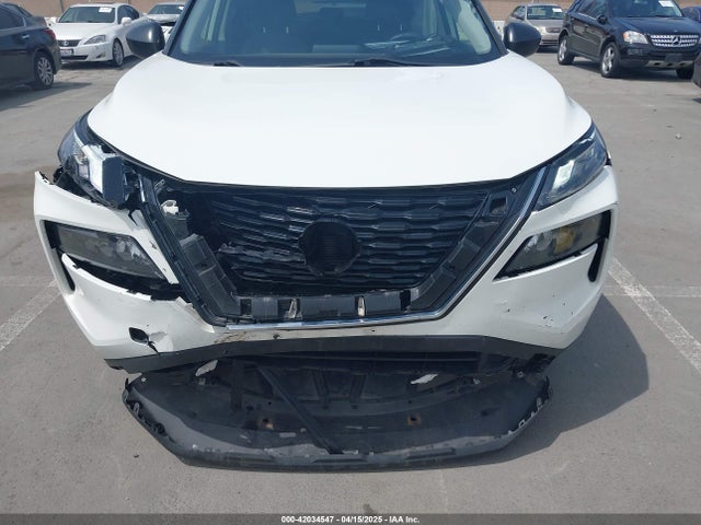 JN8AT3AA0MW011687 Nissan Rogue S Fwd