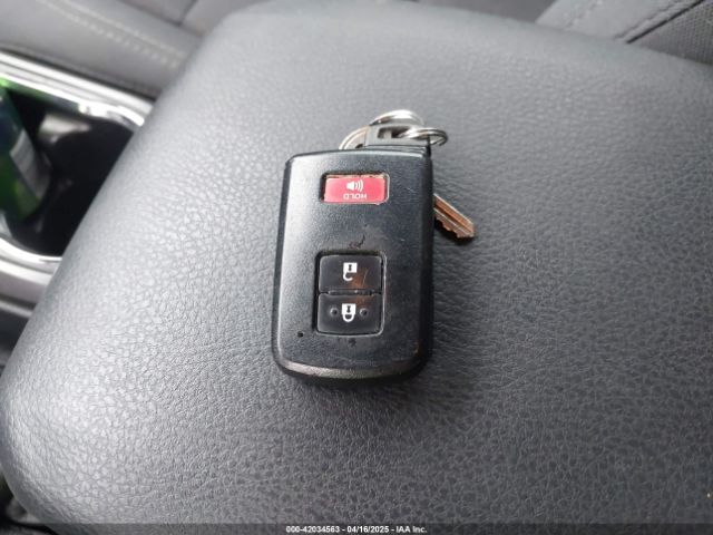 3TMCZ5AN1KM267271 Toyota Tacoma Trd Off Road