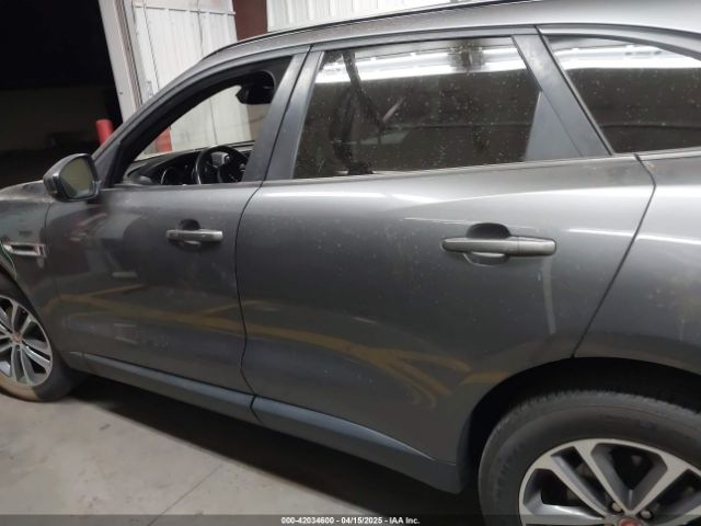 SADCJ2FX2JA270177 Jaguar F-pace 25t Premium