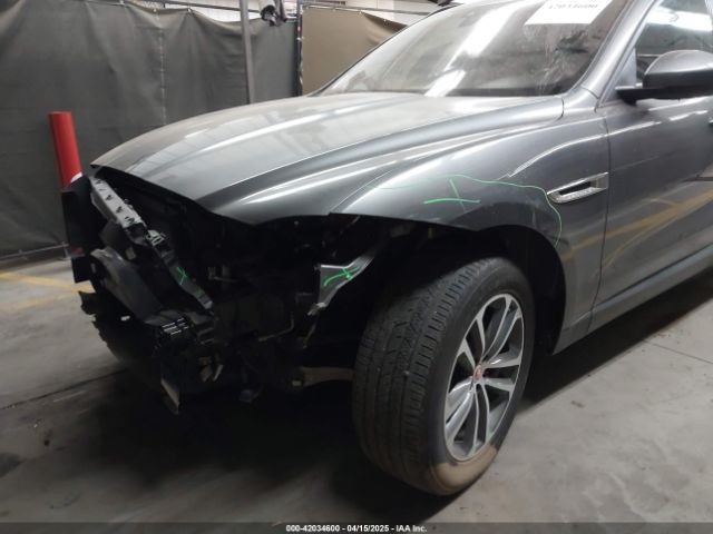 SADCJ2FX2JA270177 Jaguar F-pace 25t Premium