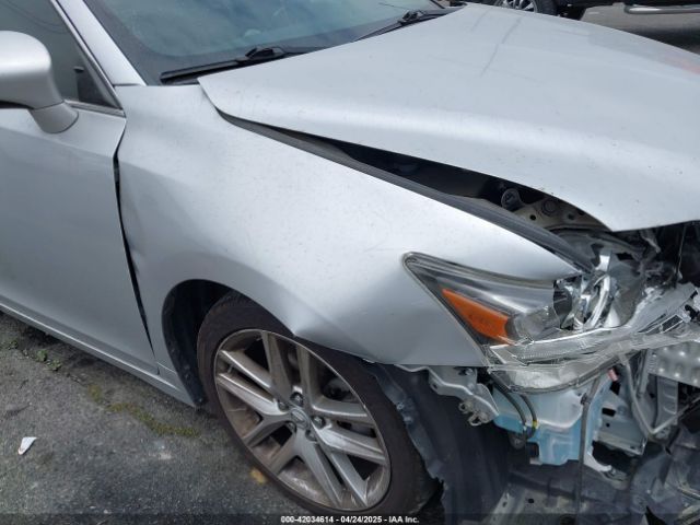 JTHKD5BH8G2268613 Lexus CT 200H