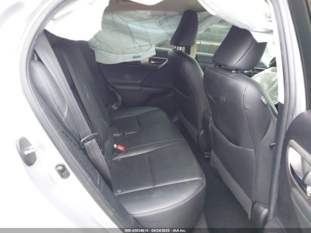 JTHKD5BH8G2268613 Lexus CT 200H