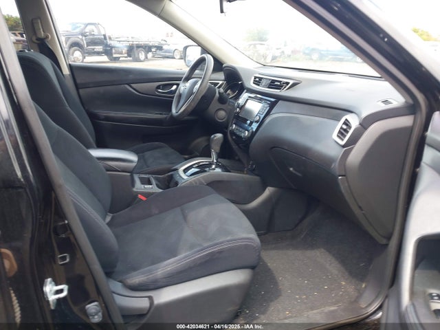 JN8AT2MT5GW017089 Nissan ROGUE SV