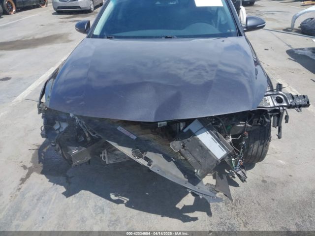 5XXGT4L39KG290775 KIA Optima S