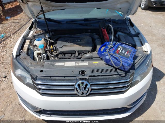1VWAT7A33FC047606 Volkswagen Passat 1.8t Wolfsburg Edition