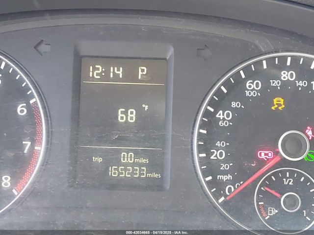 1VWAT7A33FC047606 Volkswagen Passat 1.8t Wolfsburg Edition