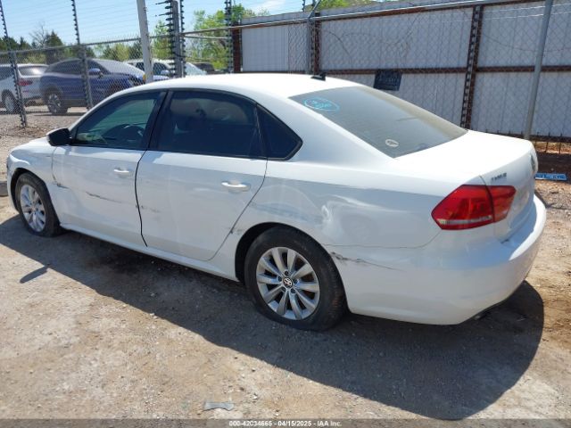 1VWAT7A33FC047606 Volkswagen Passat 1.8t Wolfsburg Edition