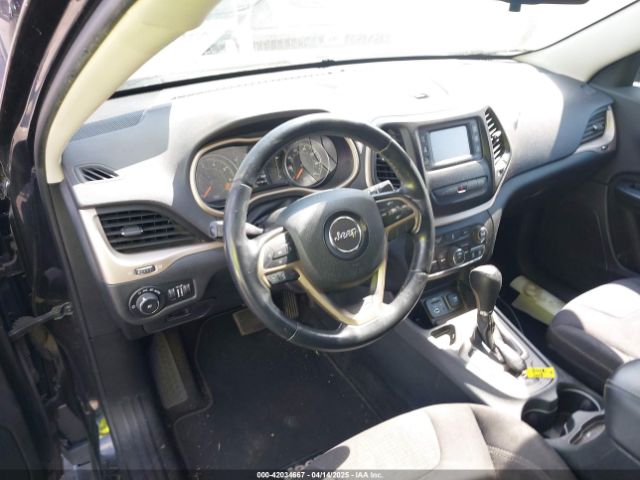 1C4PJLCB9FW627909 Jeep Cherokee Latitude