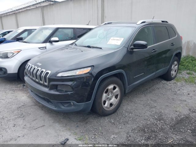 1C4PJLCB9FW627909 Jeep Cherokee Latitude