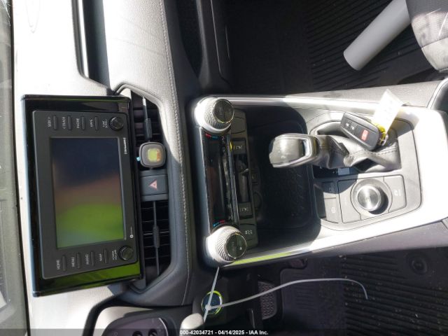 JTMRWRFV2LD549063 Toyota Rav4 Hybrid Xle