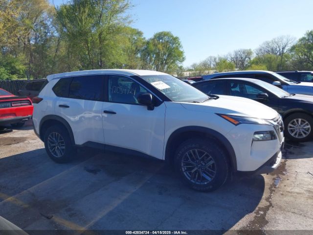 5N1BT3AB5PC888735 Nissan Rogue S Intelligent Awd