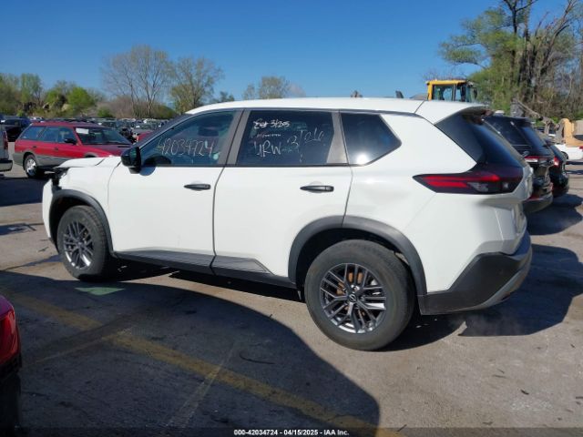 5N1BT3AB5PC888735 Nissan Rogue S Intelligent Awd