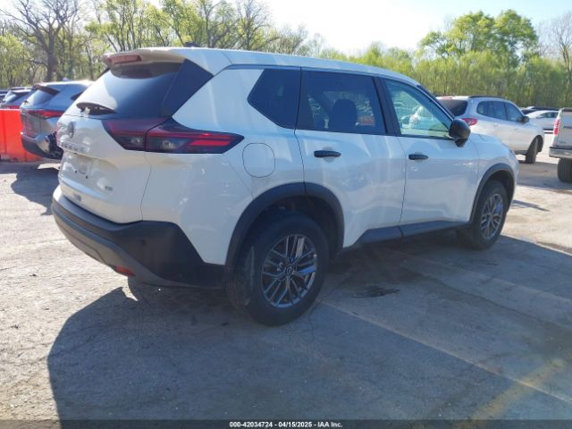 5N1BT3AB5PC888735 Nissan Rogue S Intelligent Awd
