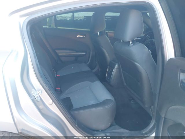2C3CDXBG7FH863004 Dodge Charger Se