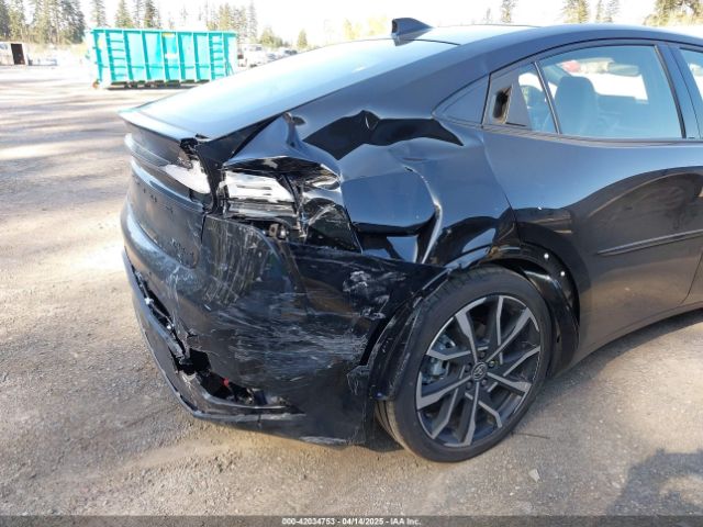 JTDACACU1R3038672 Toyota Prius Prime Xse