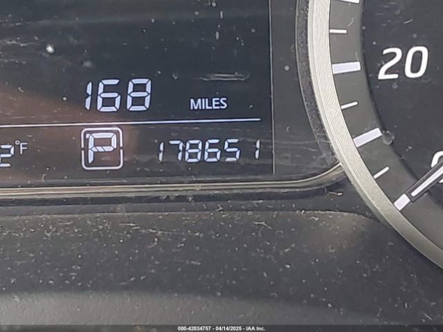 3N1AB7AP8EL698082 Nissan SENTRA SV