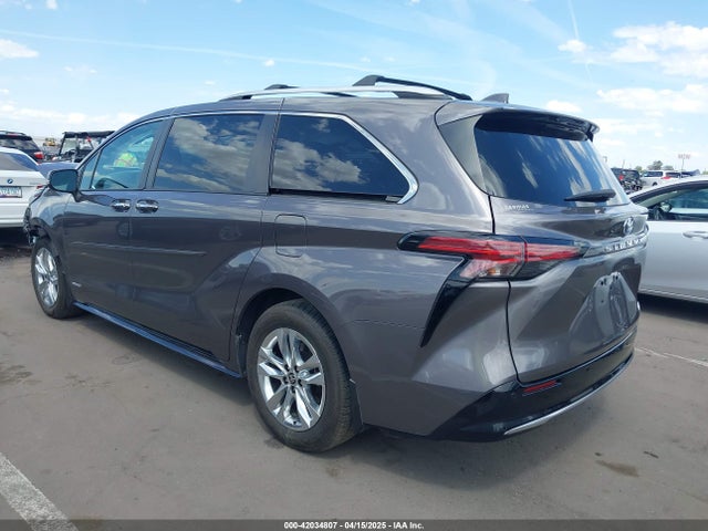 5TDZRKEC6MS041151 Toyota Sienna Limited